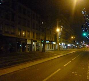 Ulice Lyonu wieczorem