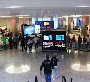 Die Kofferausgabe im Flughafen Enfidha