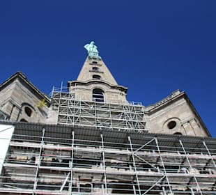 Oktogon und Herkules