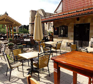 Biergarten und Terrassenplätze des Restaurants