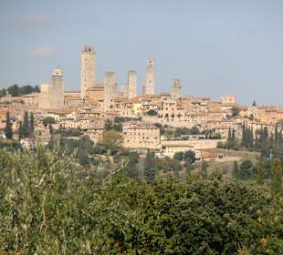 San Gimignano - aus der Nähe - aus der Ferne