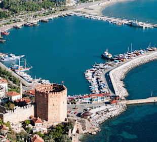 Blick auf den Hafen von Alanya