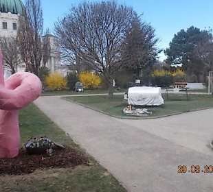 Wiener Humor am Friedhof