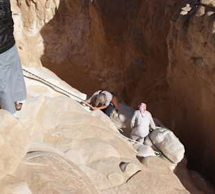 Abstieg in den Canyon