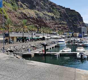 Yachthafen Calheta
