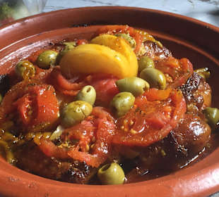 Mittagessen im Berberdorf
