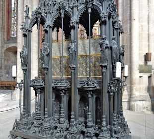 Der Heiligen-Schrein im Chor