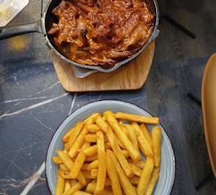 Gyrospfanne mit Fritten