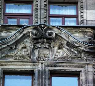 Steinkunstwerk