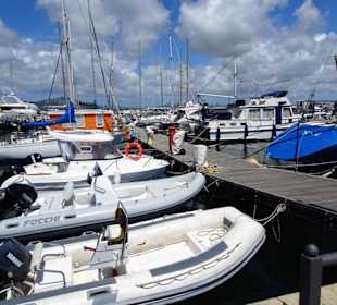 Spaziergang durch den Hafen von Alghero