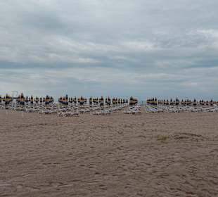 Schöne Strandpromenade 