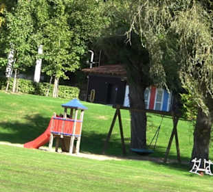 Schaukelweg an der Donau