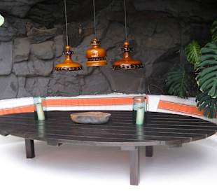 Offener Blase Grill- und Poolbereich