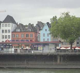 Große Kölner Hafenrundfahrt