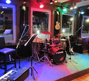 Pub Restaurant Piano