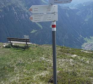 Freie Sicht auf der Wanderung zur Bergstation