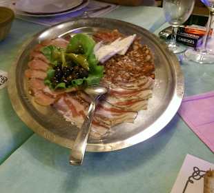 Vorspeisenplatte mit Istrischen Spezialitäten