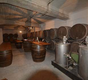 Embona Weinfabrik Emery Wines