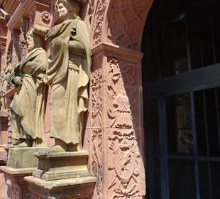 Schloss Ein- und Ausblicke