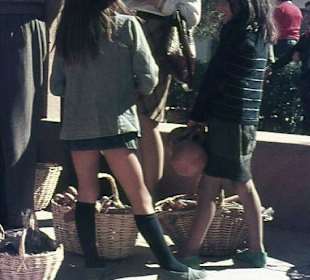 Die kleinen Verkäuferinnen!