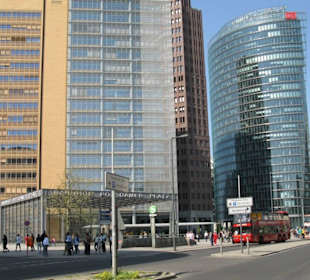 Beton, Glas und Stahl