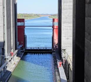 Blick auf den Trog und Elbe-Seitenkanal