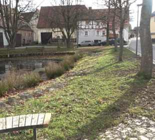 Hüle beim Dorfgemeinschaftshaus Bernloch