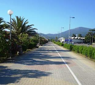 Impressionen von der Strandpromenade Argelès-Plage