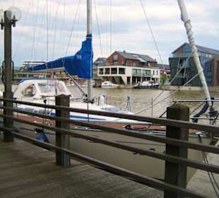 Hafenpromenade / Uferpromenade Leer