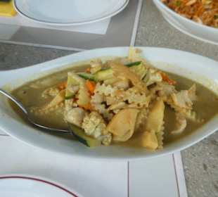 Zum Abendessen beim Thai-Restaurant Rambutan