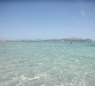 Strand unterhalb des Hotels