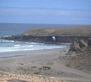 Küste bei La Parded/Loch im Fels