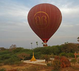 Ballonfahrt am frühen Morgen