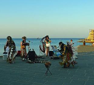 Szenen aus Mandraki-Hafen
