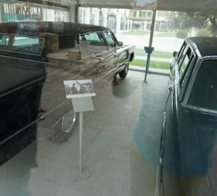 Links von der Johanneskathedrale 