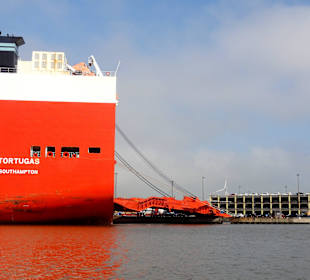 Autotransporter bei der Beladung