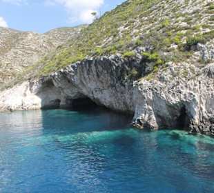 Groty na zachodzie Zakynthos