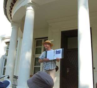 Harald Düsterhoff bei einer Führung