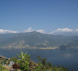 Lake Side Pokhara mit Anapurna Region