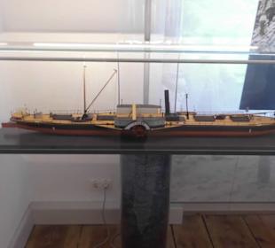 Erste Schiffsmodelle