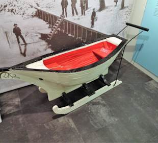 Historischer Schlitten im Sielhafenmuseum
