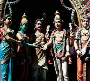 Rzeźby na hinduistycznej świątyni