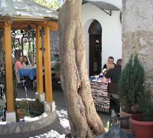 Mostar Restaurant Sadrvan