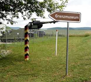 Wegweiser zum Grenzmuseum