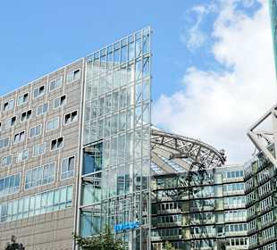 Bei einer Besichtigungstour durch Berlin-Mitte
