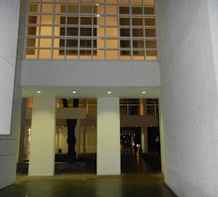 Bibelhaus, Metzlerstraße 19