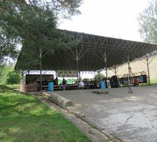 Auf dem Gelände des Militärmuseums Lesany