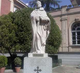 Escultura del patio interior