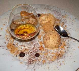 Amaretto-Halbgefrorenes bei Mario