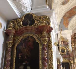 Abtei- und Wallfahrtskirche St. Walburg